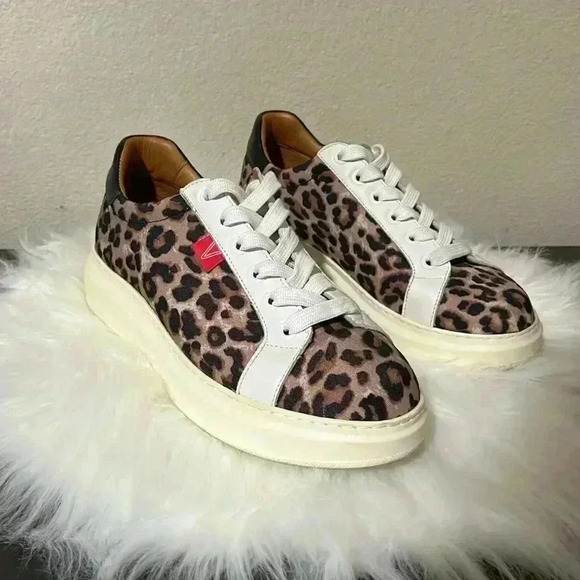 Veronica Beard Daelyn Leopard-Print Platform Sneakers - Picture 1 of 5